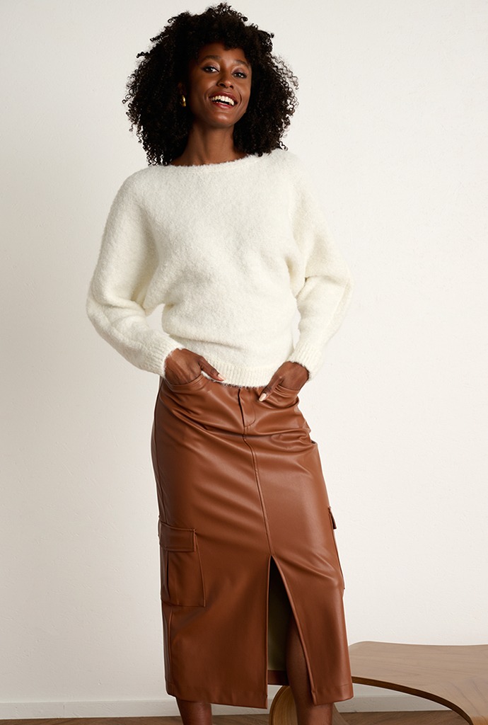 NIT Z840 ECRU _ SKIRT Z701 COGNAC