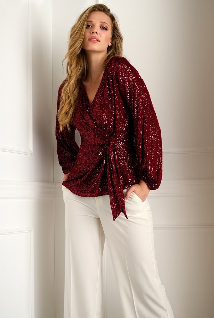 TOP Z793 RUBY WINE _ PANTS Z611 ECRU