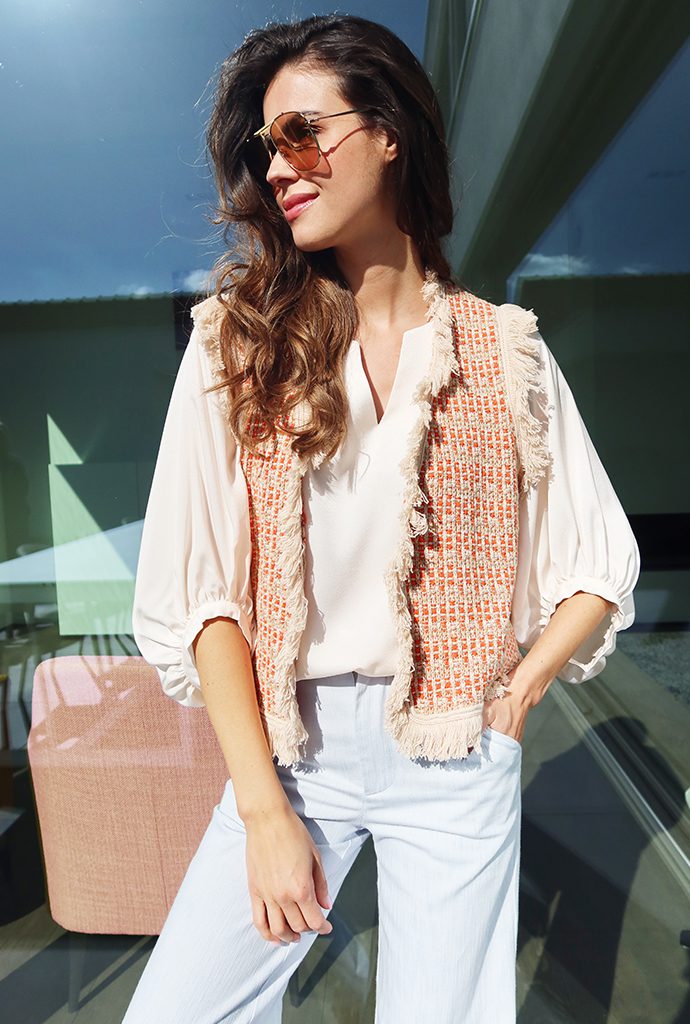 GILET A849 ORANGE PANTS A733 LIGHT BLUE JEANS