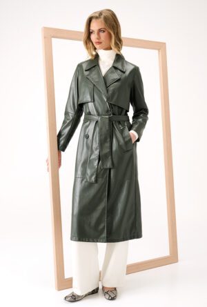 COAT B755 CLIMBING IVY KNIT B873 ECRU PANTS B807 ECRU