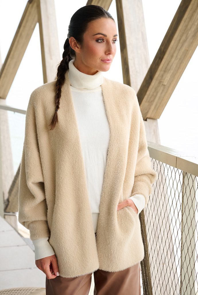 KNIT B873 ECRU CARDI B821 LATTE PANTS B758 MOCHA MOUSE.2