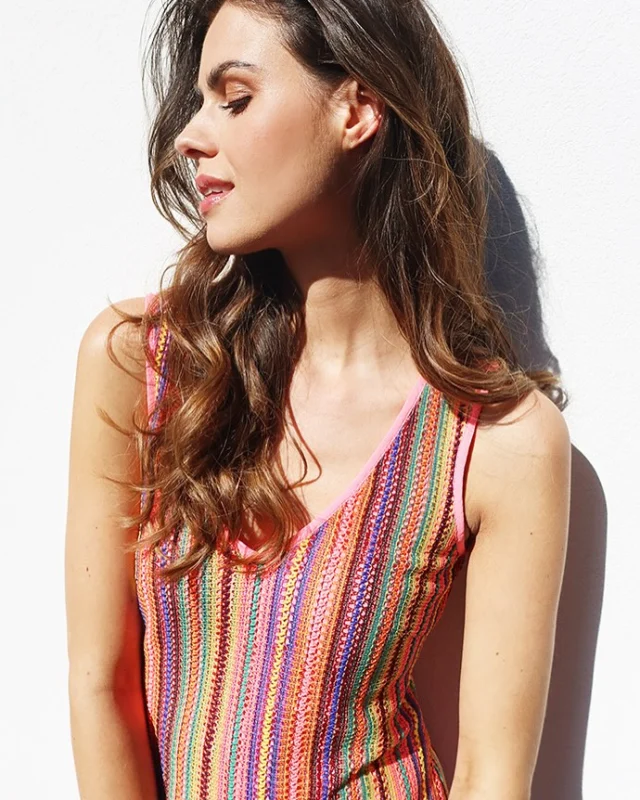 Kicking off the week in color, confidence, and a little extra sunshine ☀️ 
SHOP ONLINE!
Dress A390 P933
~ link in bio ~ 
#ExpressYourself #summercollection #Kdesign #SS25 #Belgiandesign #Belgianbrand #Belgianfashion #MyKdesign #StayFresh #dress #stripes #colorcrush
@isolderoels @larissadc