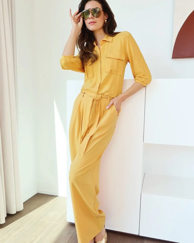 One-piece wonder that does it all 💛
SHOP ONLINE!
Jumpsuit A609 golden apricot
Also available in coral gold🧡 and lollipop❤️
~ link in bio ~ 
#ExpressYourself #summercollection #Kdesign #SS25 #Belgiandesign #Belgianbrand #Belgianfashion #MyKdesign #StayFresh #jumpsuit 
@isolderoels @larissadc
